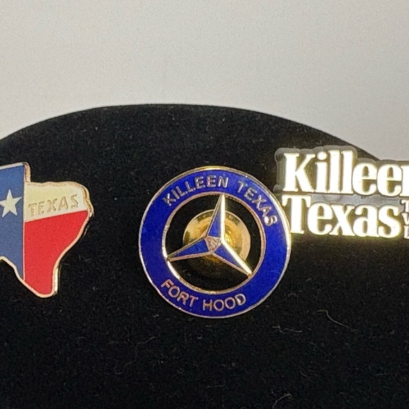Fort Hood and Killeen Texas Pin Set - Picture 2 of 7